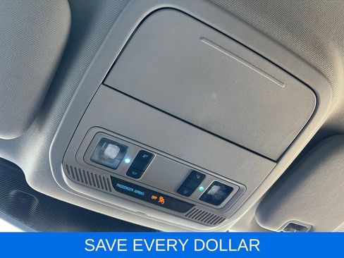 Used 2024 Ford Explorer XLT RWD image 23