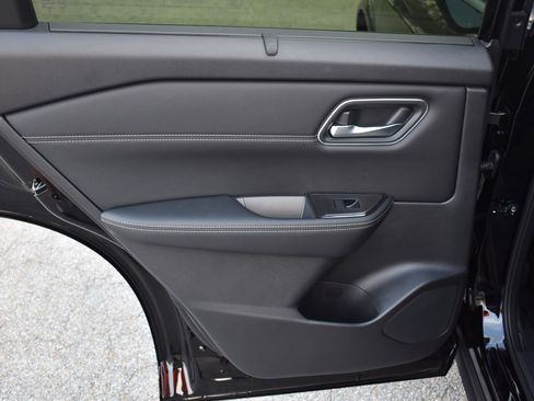 New 2026 Nissan Rogue Platinum image 49