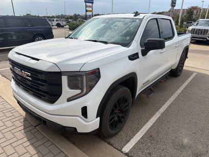 Used 2023 GMC Sierra 1500 Elevation