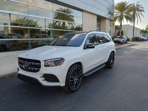 Used 2023 Mercedes-Benz GLS 580 4MATIC image 8
