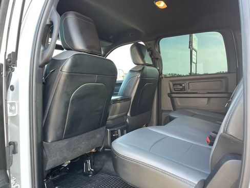 Used 2022 RAM 2500 Tradesman w/ Chrome Appearance Group image 25