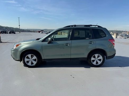 Used 2015 Subaru Forester 2.5i Premium w/ All-Weather Package AWD/4WD image 6