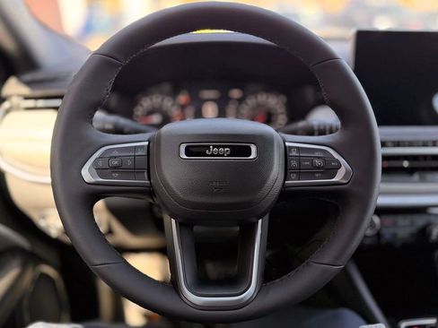 New 2025 Jeep Compass Limited w/ Sun & Sound Group image 11