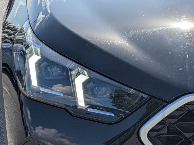 Used 2026 BMW X2 xDrive28i AWD/4WD image 9