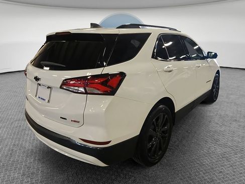 Used 2023 Chevrolet Equinox RS AWD/4WD image 4