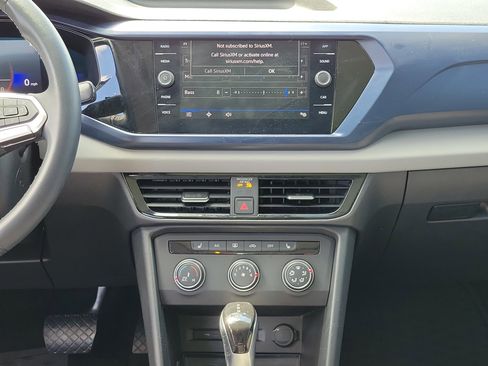 Used 2022 Volkswagen Taos SE AWD/4WD image 19