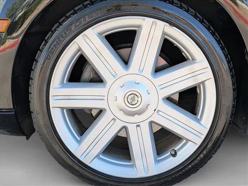 Used 2007 Chrysler Crossfire Limited image 18