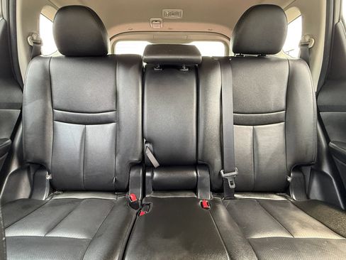 Used 2019 Nissan Rogue SL FWD image 22