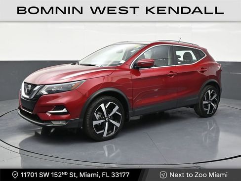 Used 2022 Nissan Rogue Sport SL w/ Premium Package FWD image 1