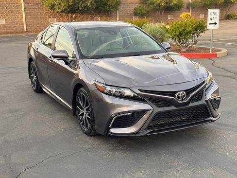 Used 2024 Toyota Camry SE w/ Cold Weather Package image 8