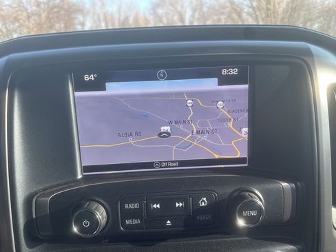 Used 2015 GMC Sierra 2500 SLT w/ All-Terrain HD Package image 20