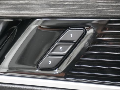 Used 2022 Jeep Wagoneer Series II w/ Premium Group I RWD image 17