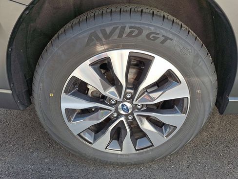 Certified 2025 Subaru Outback Limited AWD/4WD image 7