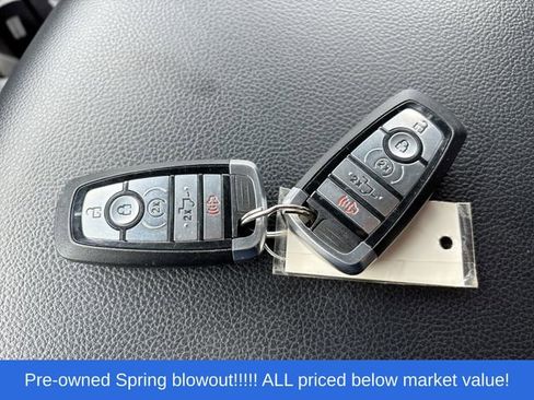 Used 2019 Ford F150 Lariat w/ Equipment Group 502A Luxury AWD/4WD image 30