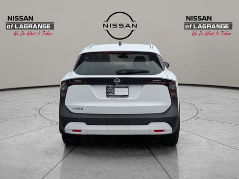 New 2026 Nissan Kicks SV image 6