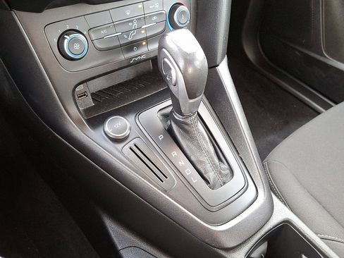 Used 2016 Ford Focus SE image 15