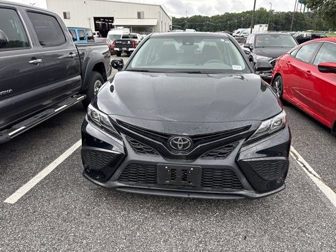 Used 2022 Toyota Camry SE FWD image 4