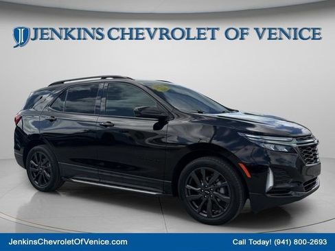 Certified 2022 Chevrolet Equinox RS FWD image 1
