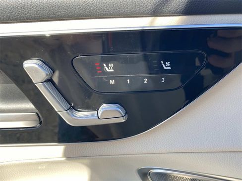 Used 2025 Mercedes-Benz GLC 300 image 15