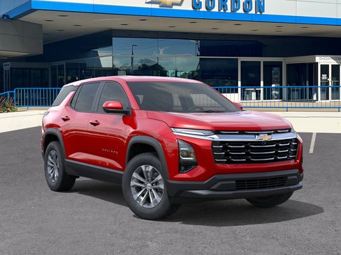 New 2026 Chevrolet Equinox LT w/ Convenience Package II FWD image 7