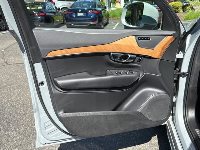 Certified 2024 Volvo XC90 B5 Plus AWD/4WD image 9