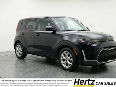 Used 2025 Kia Soul LX w/ LX Technology Package