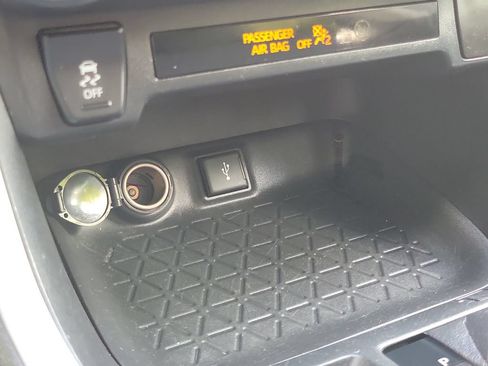 Used 2021 Toyota RAV4 LE FWD image 24