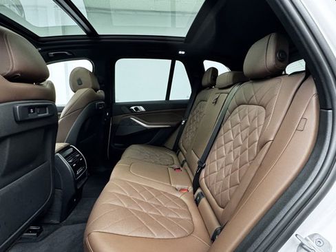 Used 2023 BMW X5 xDrive40i w/ Premium Package image 23