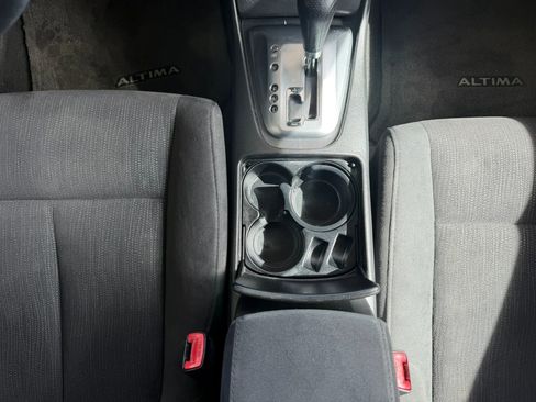 Used 2010 Nissan Altima 2.5 S FWD image 17