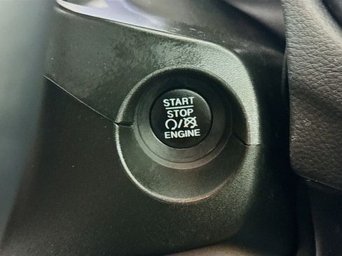 Used 2018 Jeep Compass Latitude w/ Popular Equipment Group image 20