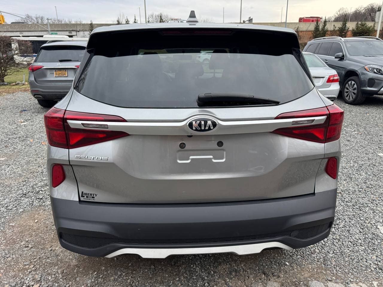 Used 2021 Kia Seltos LX AWD/4WD image 6