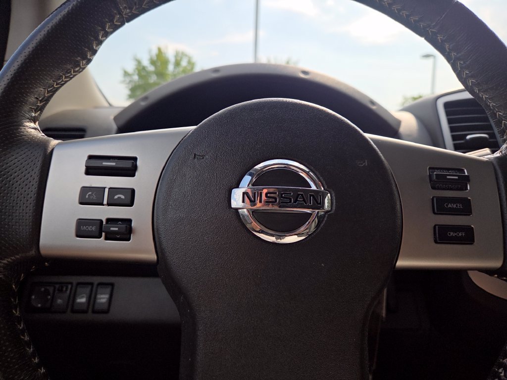 Used 2018 Nissan Frontier PRO-4X AWD/4WD image 29