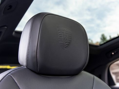 New 2026 Porsche Cayenne Coupe image 55