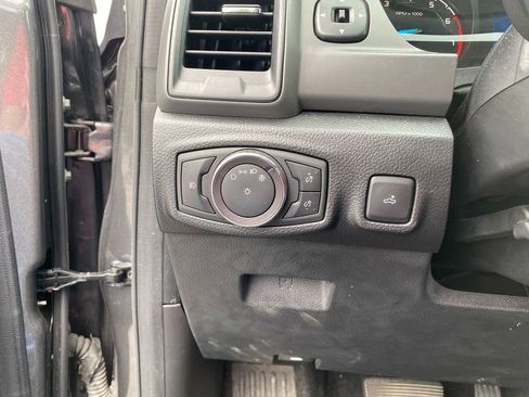 Used 2019 Ford Ranger XL w/ Equipment Group 101A Mid image 14