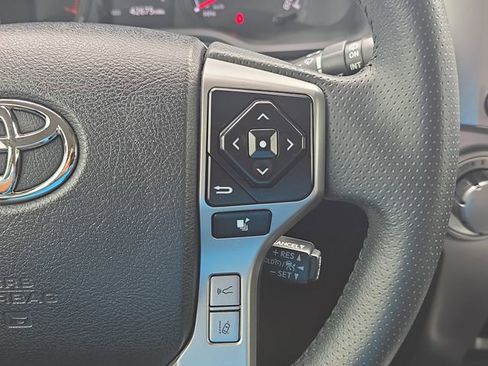 Used 2023 Toyota 4Runner SR5 AWD/4WD image 18