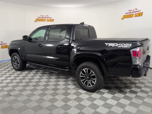 Used 2023 Toyota Tacoma TRD Sport image 3