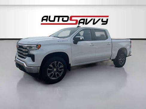 Used 2025 Chevrolet Silverado 1500 LT AWD/4WD image 3
