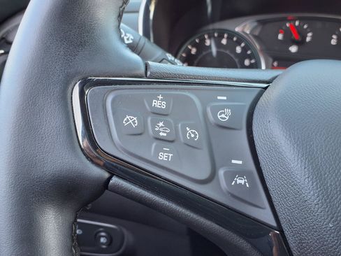 Used 2023 Chevrolet Equinox Premier FWD image 16