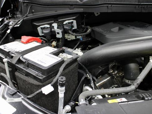 Used 2023 Ford F150 Lariat image 25