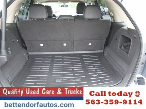 Used 2013 Ford Edge SEL AWD/4WD image 9