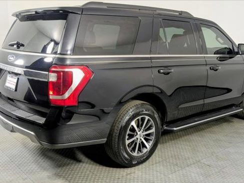 Used 2020 Ford Expedition XLT w/ Equipment Group 202A image 7