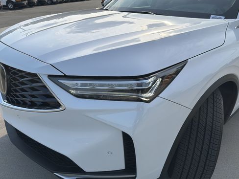 Certified 2026 Acura MDX SH-AWD w/ Technology Package image 6