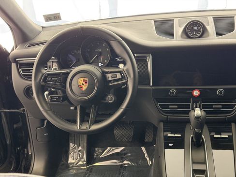 Certified 2022 Porsche Macan GTS image 20
