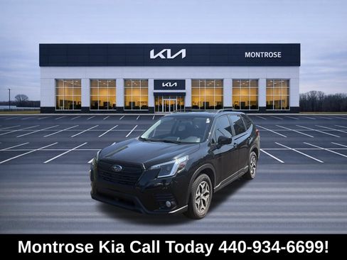 Used 2023 Subaru Forester Premium AWD/4WD image 1