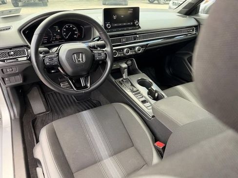 Used 2025 Honda Civic Sport image 12