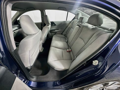 Used 2015 Honda Accord LX image 25