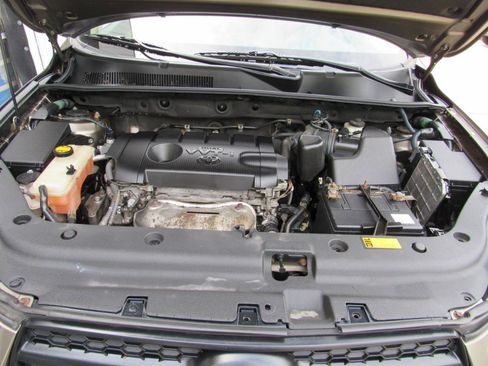 Used 2012 Toyota RAV4 4WD w/ Value Pkg image 13
