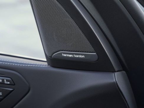 Used 2026 BMW X7 M60i image 10