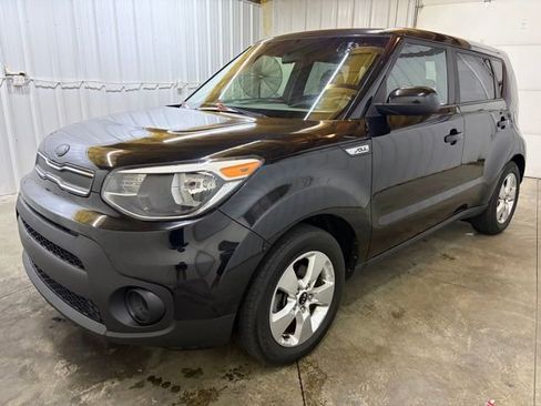 Used 2019 Kia Soul FWD image 2