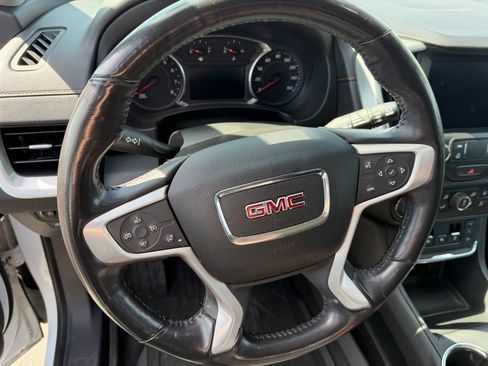 Used 2019 GMC Terrain SLT w/ Preferred Package AWD/4WD image 9
